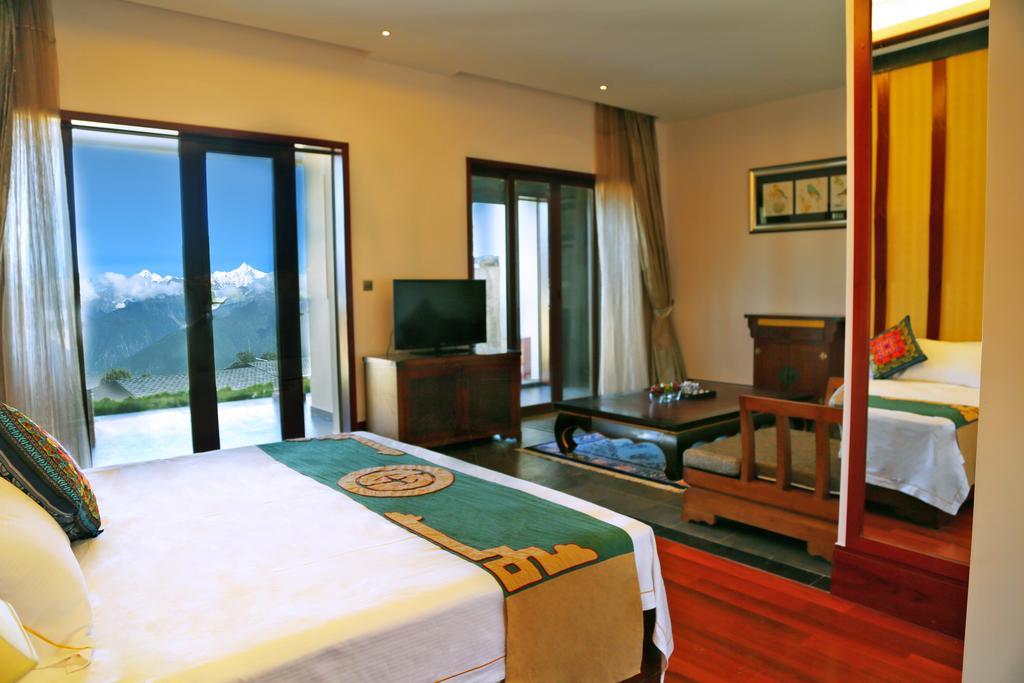 High Mountain Resort-Deqin Дечен Номер фото