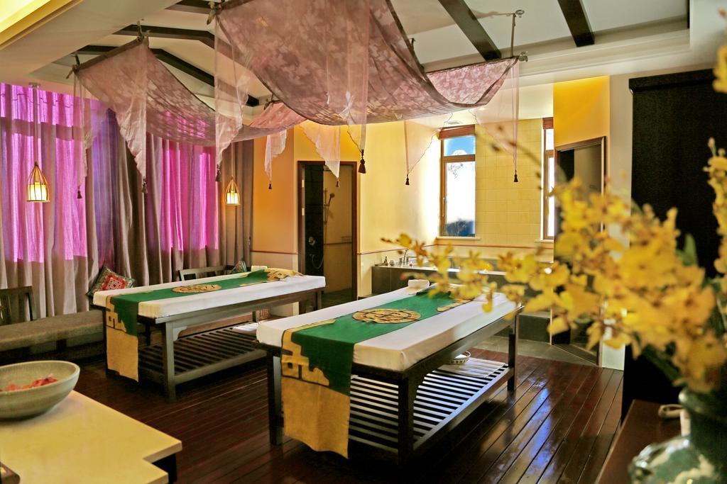 High Mountain Resort-Deqin Дечен Екстер'єр фото